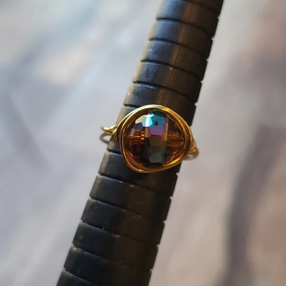Gold Tone Iridescent Bead Wire Wrapped Ring, Size 7 - Picture 10 of 11